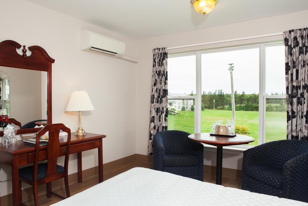 Brackley Beach Northwinds Hotel Екстериор снимка