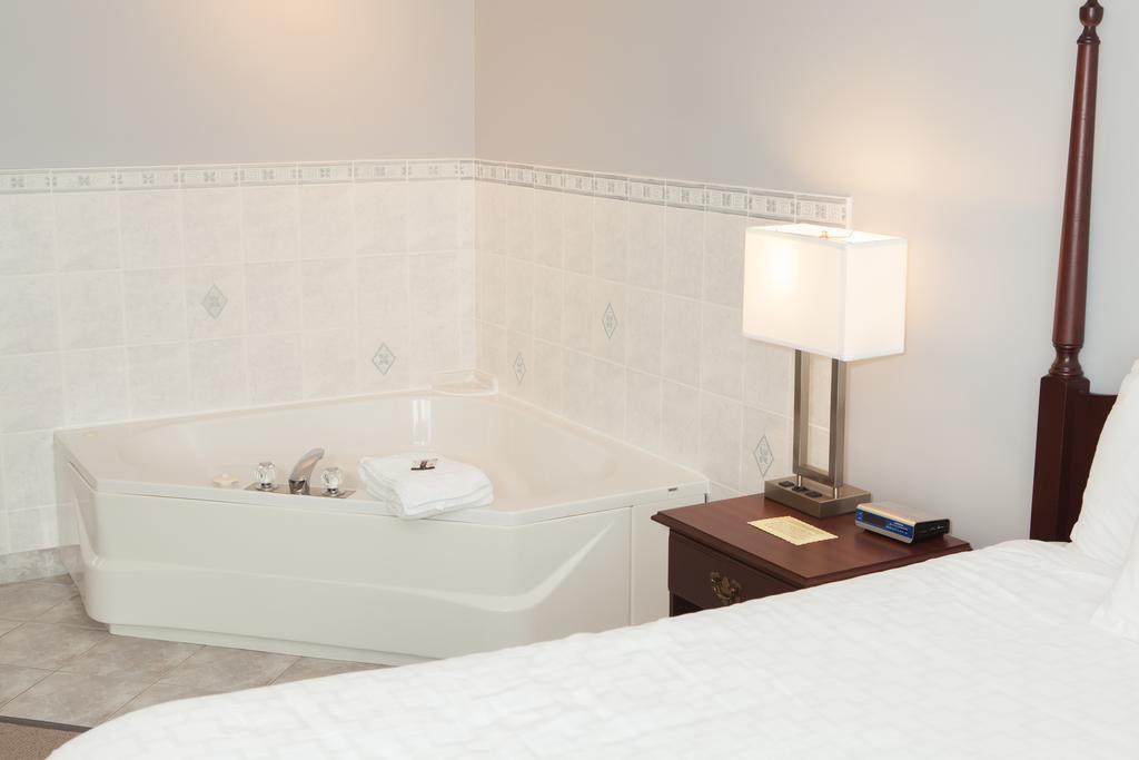 Brackley Beach Northwinds Hotel Екстериор снимка